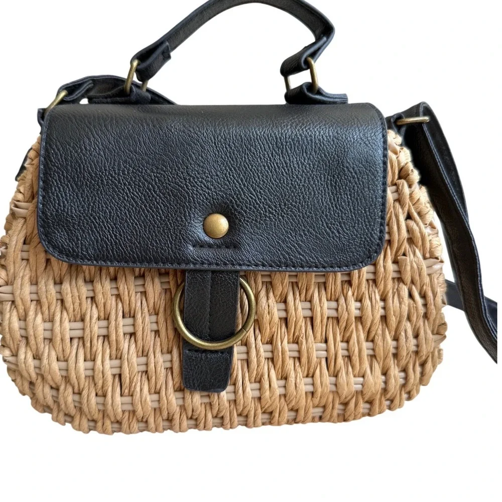 Beach by Matisse Woven Shoulder Straw Bag Womens Boho Summer Vacation Festival